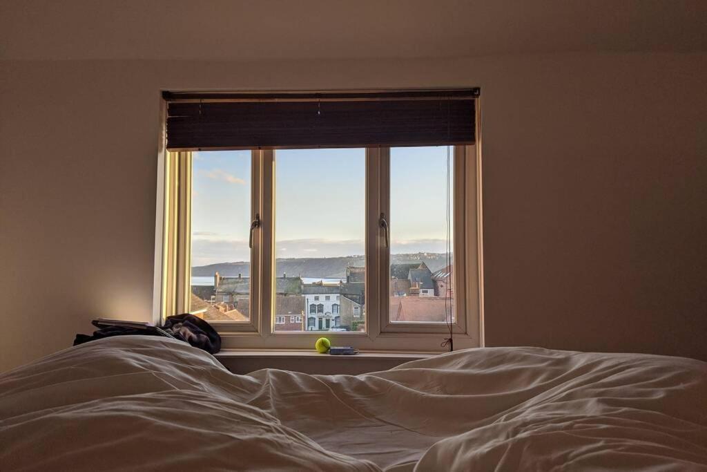 200 Year Old Large Townhouse With Sea Views Villa Scarborough Eksteriør billede